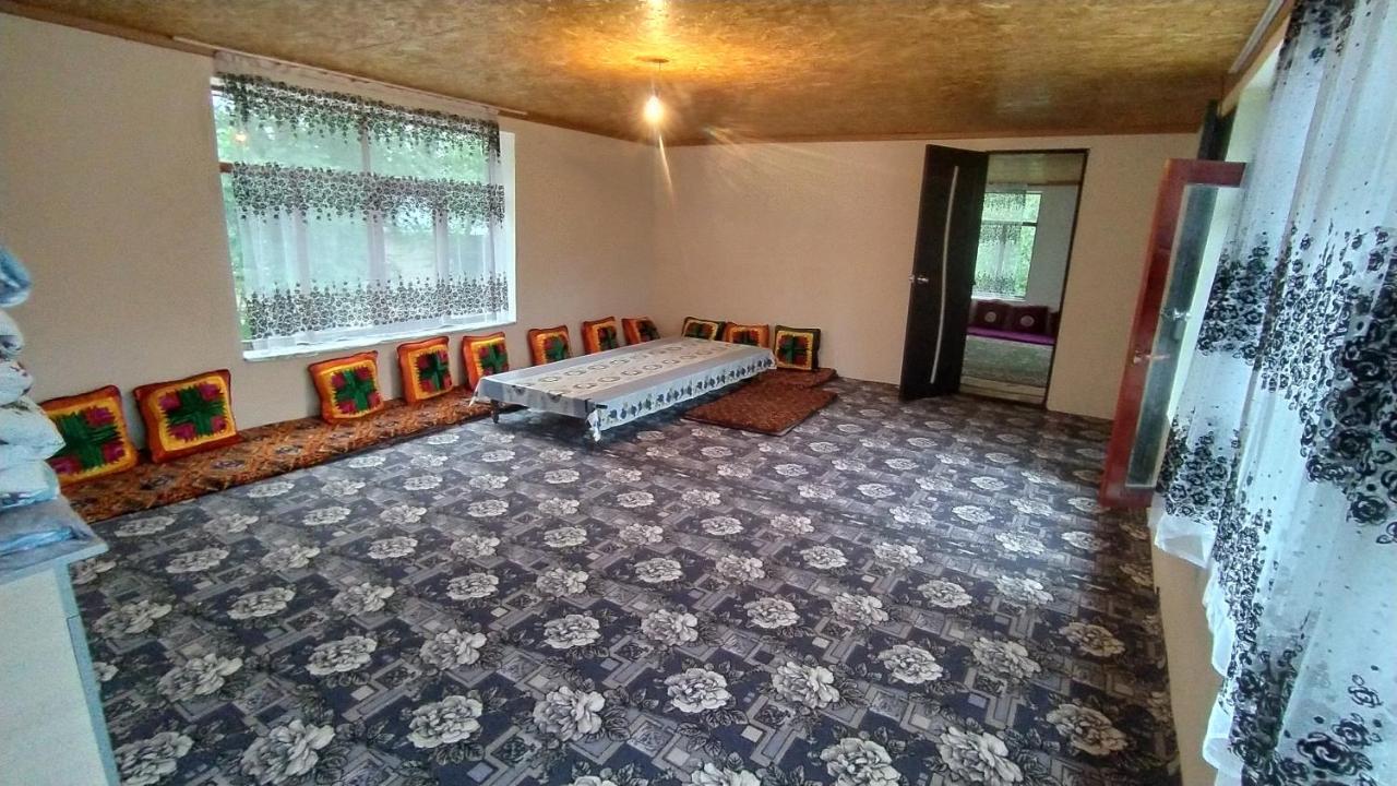 ホテル Panorama Arslanbob エクステリア 写真