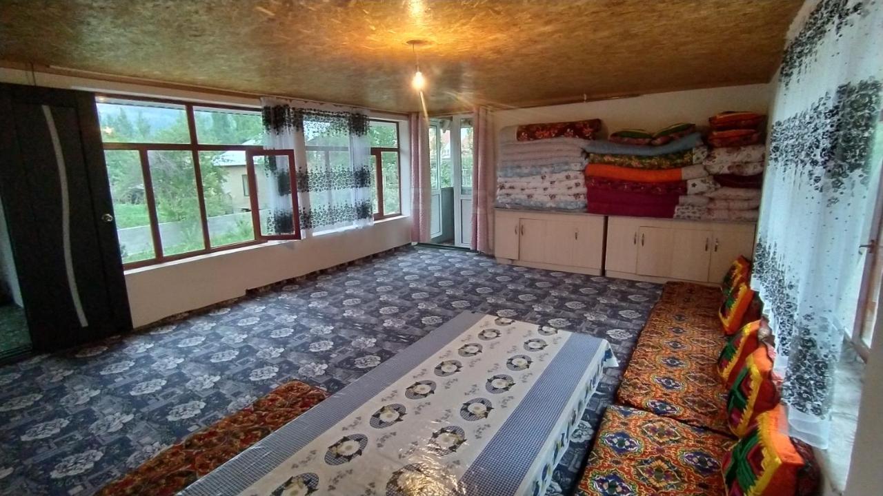 ホテル Panorama Arslanbob エクステリア 写真